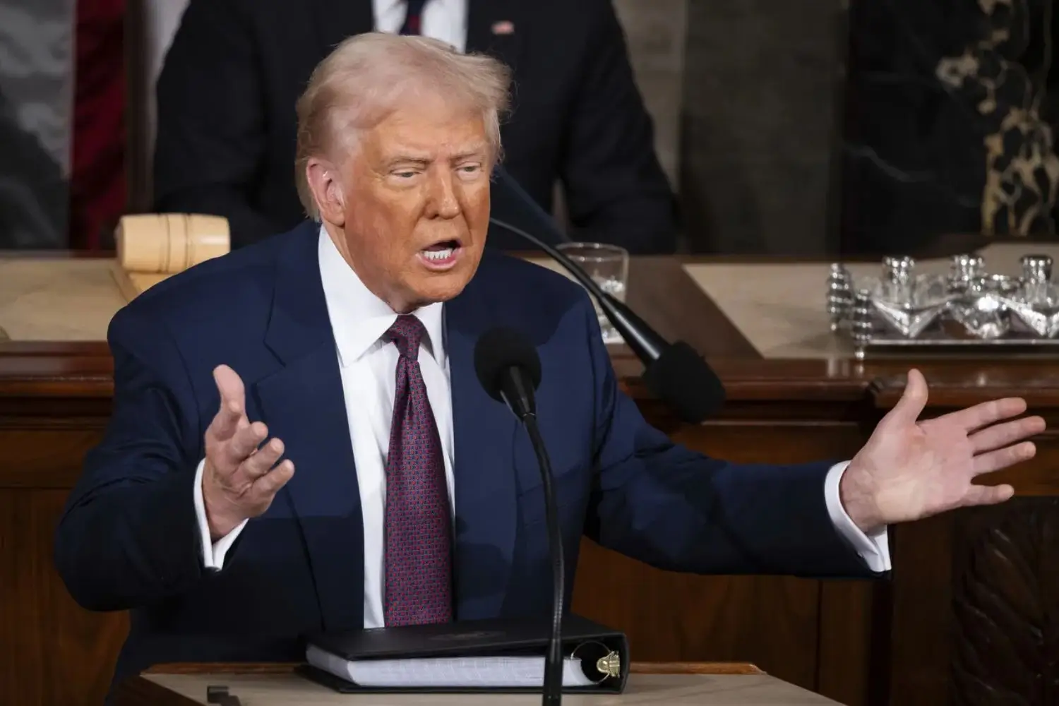 Ông Trump bất chấp phán quyết Tòa án Tối cao, tuyên bố tiếp tục chương trình thuế quan không cần Quốc hội